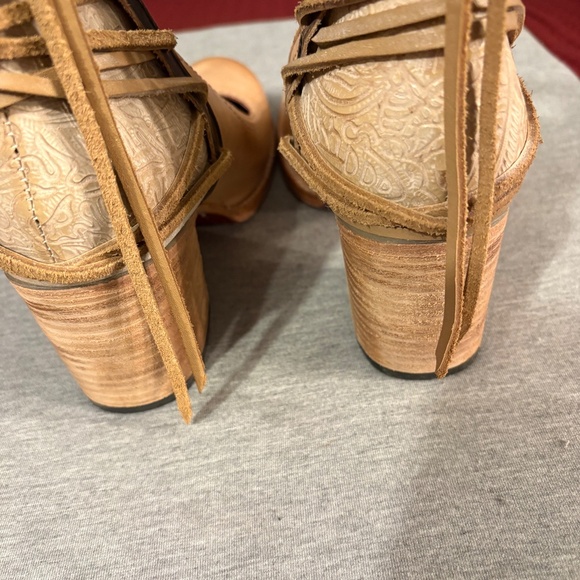 Freebird Shoes by Steven - Picture 9 of 11